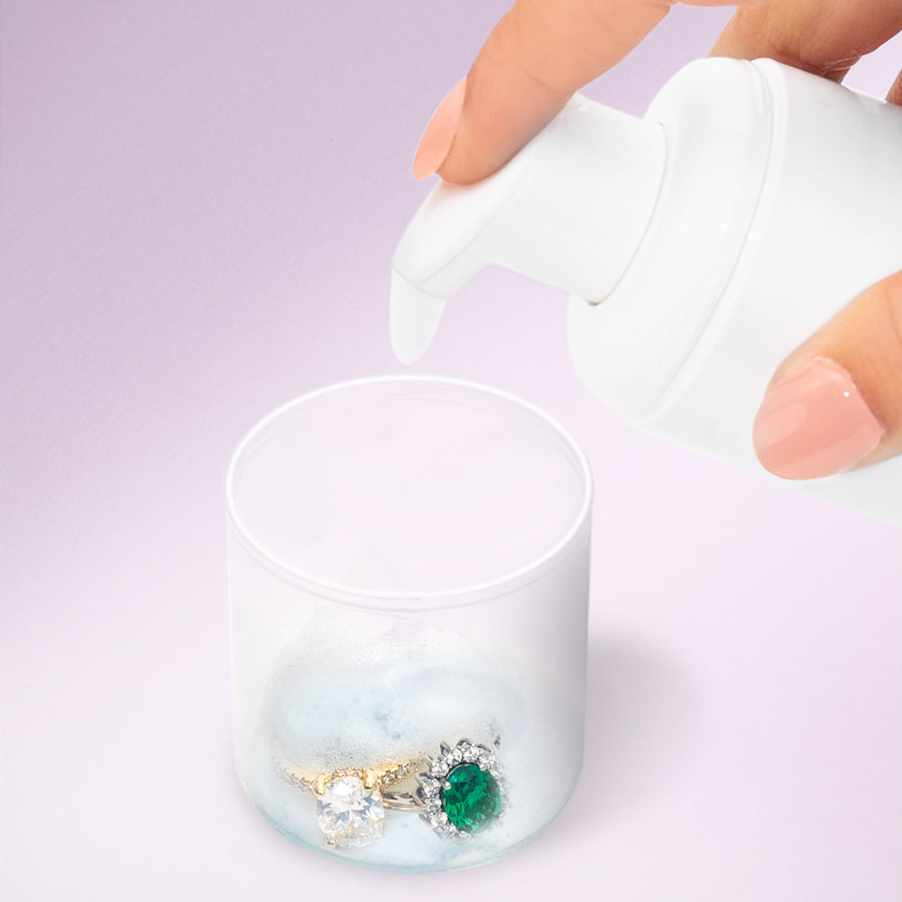 Foaming jewelry cleaner on ring
